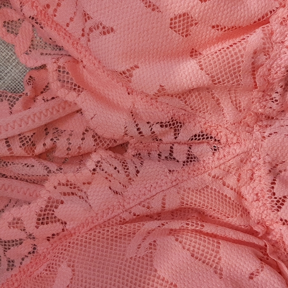 Pink Lace Aerie Bralette - Picture 2 of 4